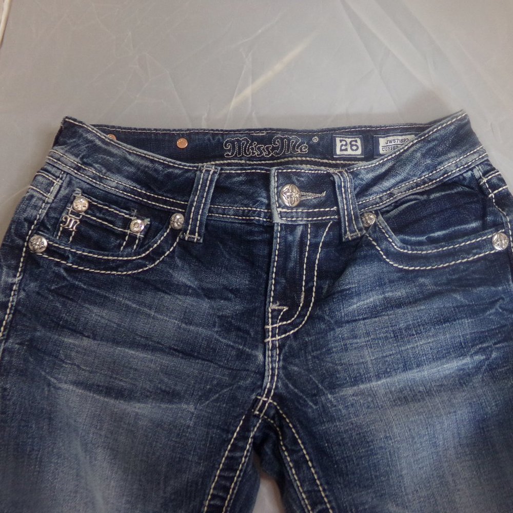 MissMe  Capris Size 26  Inseam 20